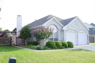 938 Winterstone Dr, Lewisville, TX 75067 - Photo 1