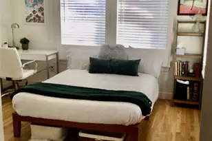 416 W College St, Grapevine, TX 76051 - Photo 15