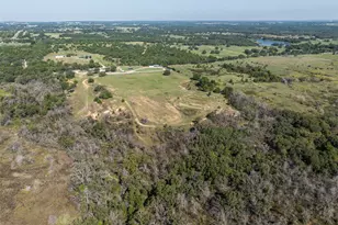 917 Cole Ln, Bowie, TX 76230 - Photo 35