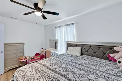 1104 E Mulkey Street, Fort Worth, TX 76104 - Photo 13