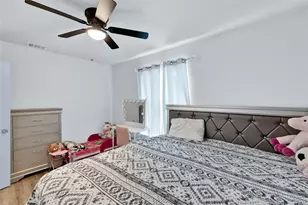 1104 E Mulkey St, Fort Worth, TX 76104 - Photo 13