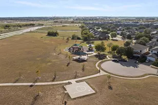 13604 Ponderosa Ranch Rd, Fort Worth, TX 76262 - Photo 27