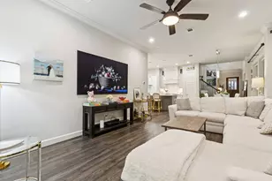 8643 Thorbrush Pl, Dallas, TX 75238 - Photo 11