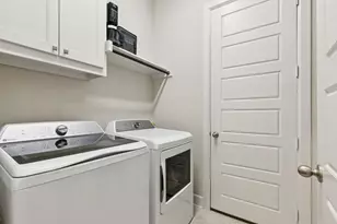 8643 Thorbrush Pl, Dallas, TX 75238 - Photo 13