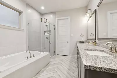 8643 Thorbrush Place, Dallas, TX 75238 - Photo 17