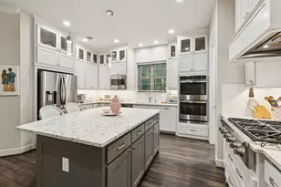 8643 Thorbrush Pl, Dallas, TX 75238 - Photo 7