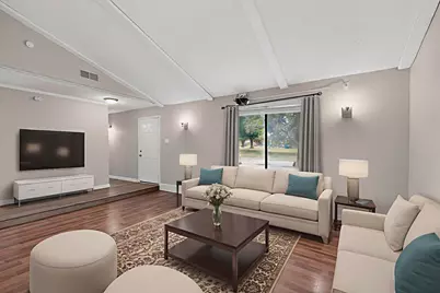 2107 Rockwood Drive, Carrollton, TX 75007 - Photo 9