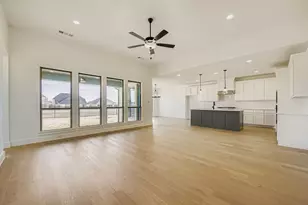 11516 Ely Pl, Fort Worth, TX 76052 - Photo 5