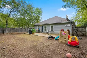 2611 Kilburn Ave, Dallas, TX 75216 - Photo 23