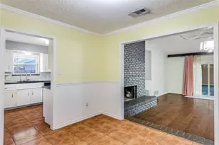 5628 Westcreek Dr, Fort Worth, TX 76133 - Photo 9