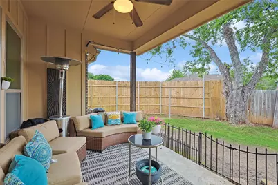 342 W Huffman Street, Krum, TX 76249 - Photo 5