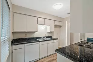 5306 Wild W Dr, Arlington, TX 76017 - Photo 11