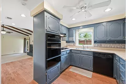 2105 Rockmoor Drive, Edgecliff Village, TX 76134 - Photo 19