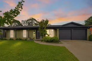 2105 Rockmoor Dr, Edgecliff Village, TX 76134 - Photo 1