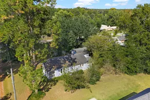 712 Alexander St, Carthage, TX 75633 - Photo 3