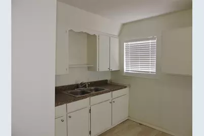 1612 N Anglin Street, Cleburne, TX 76031 - Photo 11