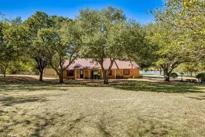 5547 Woodland Hills Drive, Denton, TX 76208 - Photo 3