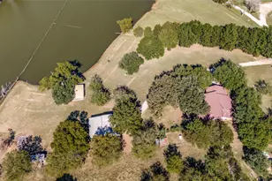 5547 Woodland Hills Dr, Denton, TX 76208 - Photo 29