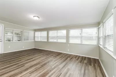 3812 Glenmont Drive, Fort Worth, TX 76133 - Photo 9