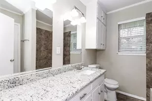 3812 Glenmont Dr, Fort Worth, TX 76133 - Photo 5