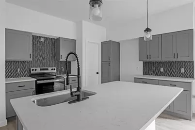 306 Dixon Street, Terrell, TX 75160 - Photo 7