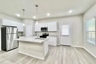 3501 E Renfro St, Burleson, TX 76028 - Photo 7