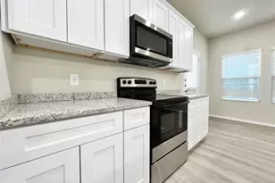 3501 E Renfro St, Burleson, TX 76028 - Photo 9