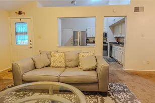 404 Jones St, Cedar Hill, TX 75104 - Photo 3