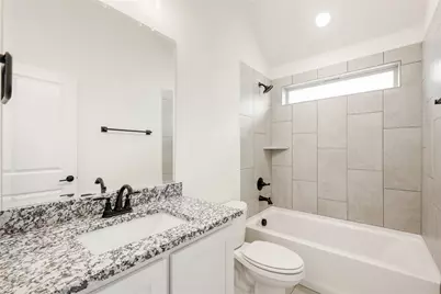 304 Keystone Drive, Commerce, TX 75428 - Photo 9