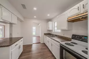 5232 Dunson Dr, Haltom City, TX 76148 - Photo 13