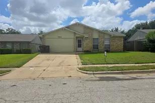 7533 Parkwood Ln, Fort Worth, TX 76133 - Photo 1