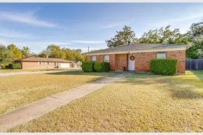 501 Allencrest Drive, Fort Worth, TX 76108 - Photo 3