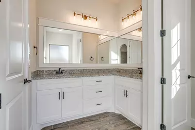 9025 Valley Oak Court, Springtown, TX 76082 - Photo 23