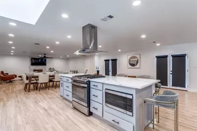 3307 Pine Tree Circle, Farmers Branch, TX 75234 - Photo 3