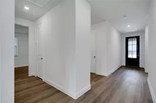 2456 Flatiron Dr, Corinth, TX 76210 - Photo 3