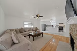 3608 Cattlebaron Dr, Fort Worth, TX 76262 - Photo 7