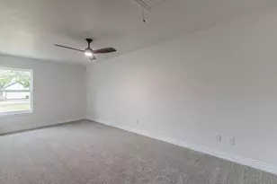 11300 Smallwood Dr, Burleson, TX 76028 - Photo 17