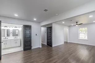 11300 Smallwood Dr, Burleson, TX 76028 - Photo 23