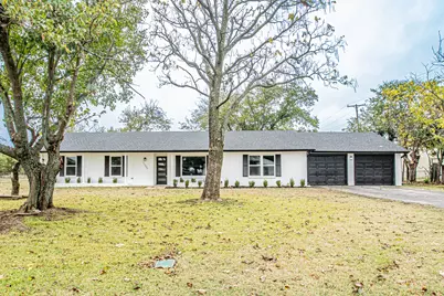 11300 Smallwood Drive, Burleson, TX 76028 - Photo 1