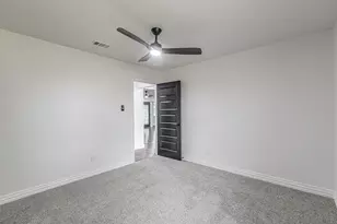 11300 Smallwood Dr, Burleson, TX 76028 - Photo 19