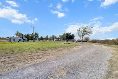 220 Coyote Trail, Rhome, TX 76078 - Photo 19