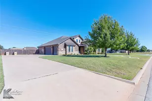202 Periwinkle Trl, Abilene, TX 79602 - Photo 3