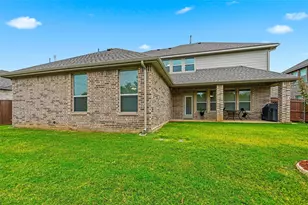 813 Comal Dr, Mansfield, TX 76063 - Photo 35