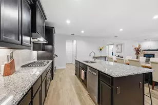 813 Comal Dr, Mansfield, TX 76063 - Photo 13