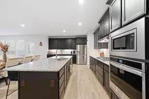 813 Comal Dr, Mansfield, TX 76063 - Photo 13