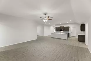 2609 Streamside Dr, Burleson, TX 76028 - Photo 7