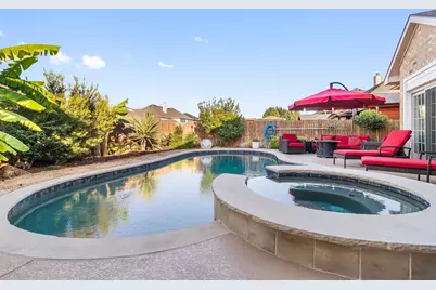 2228 Condor Street, Grand Prairie, TX 75052 - Photo 33