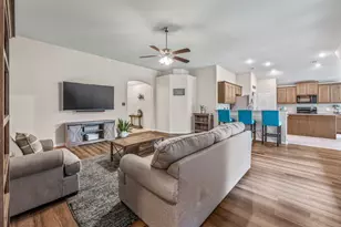 4304 Lucero Dr, Granbury, TX 76048 - Photo 5