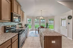 4304 Lucero Dr, Granbury, TX 76048 - Photo 9