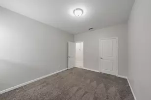 913 Stamford Way, Fort Worth, TX 76247 - Photo 15